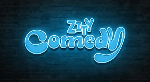 Letras de neón azul brillante que dicen "Zity Comedy" sobre un fondo de ladrillos oscuros.