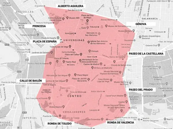 Mapa de Madrid con zona resaltada en rosa, ideal para ir a Madrid en coche y explorar el centro.
